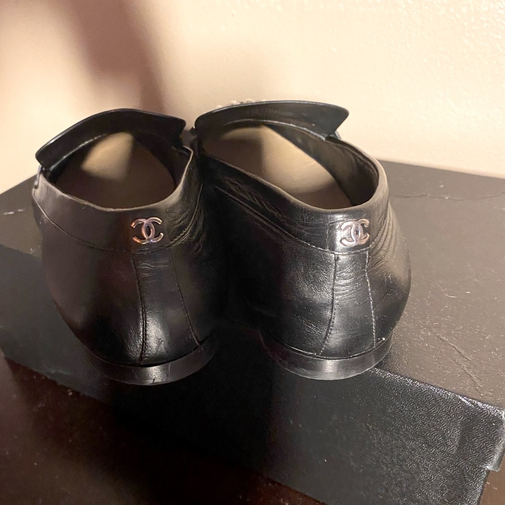 Beautiful Chanel Loafers-Great condition. Perfect for everyday! - Picture 3 of 7